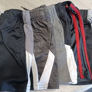 Lot of FIVE 5 Comfy shorts for boys 3T
